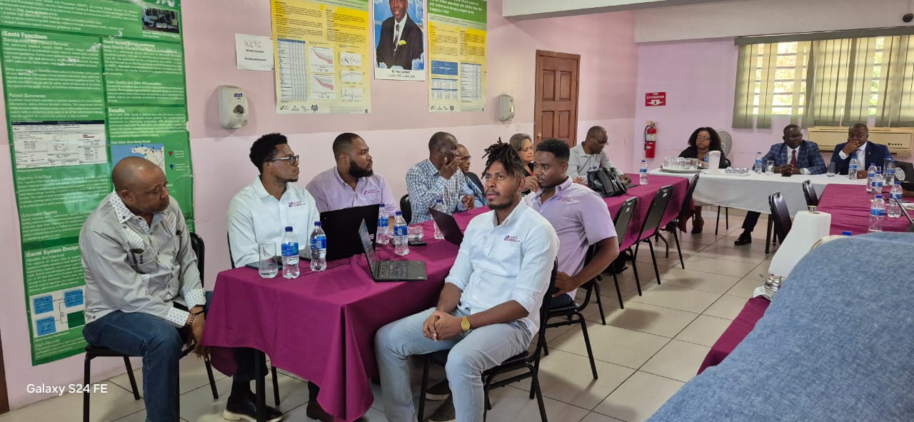 Rencontre entre le Ministre de la Santé Publique et l'équipe de CHARESS